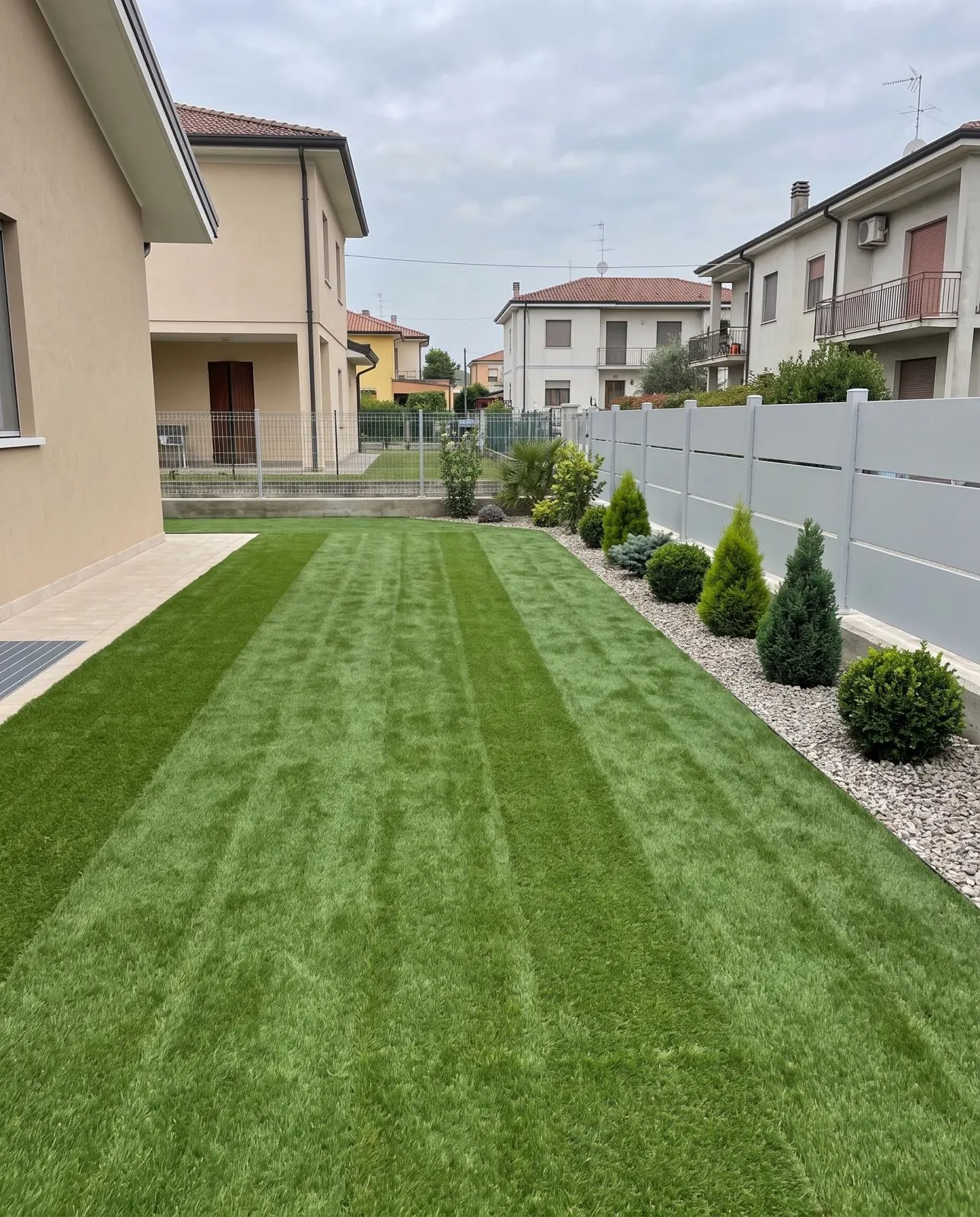 Giardino realizzato da Giardino Perfetto, 300 m² a Cusago